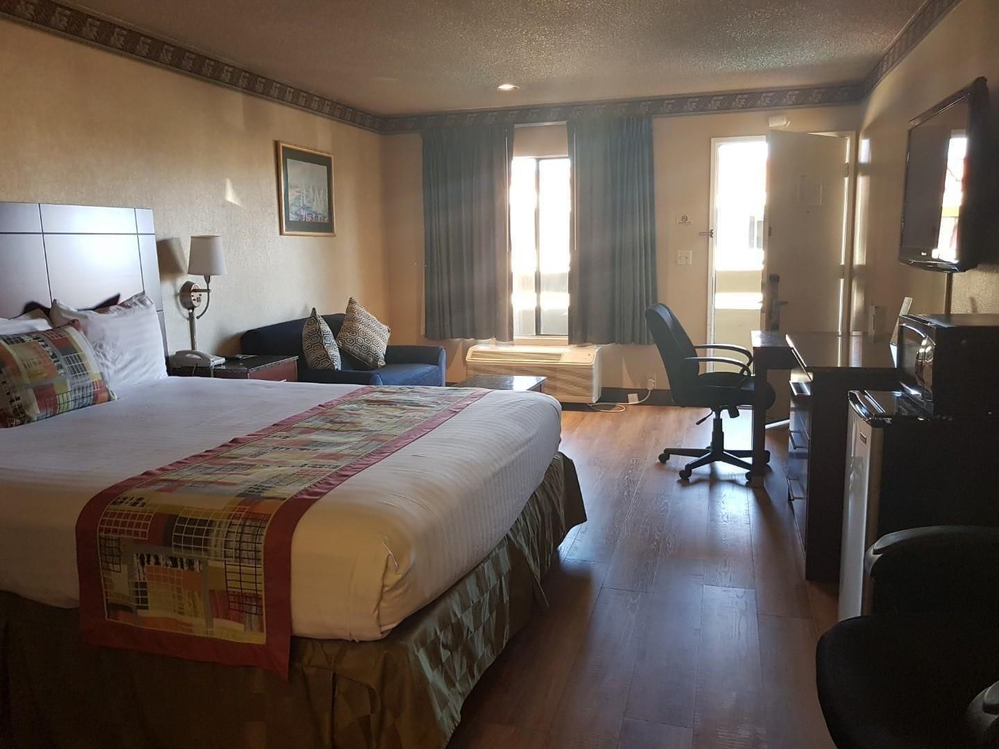 Travelodge By Wyndham Costa Mesa Newport Beach Hacienda Buitenkant foto