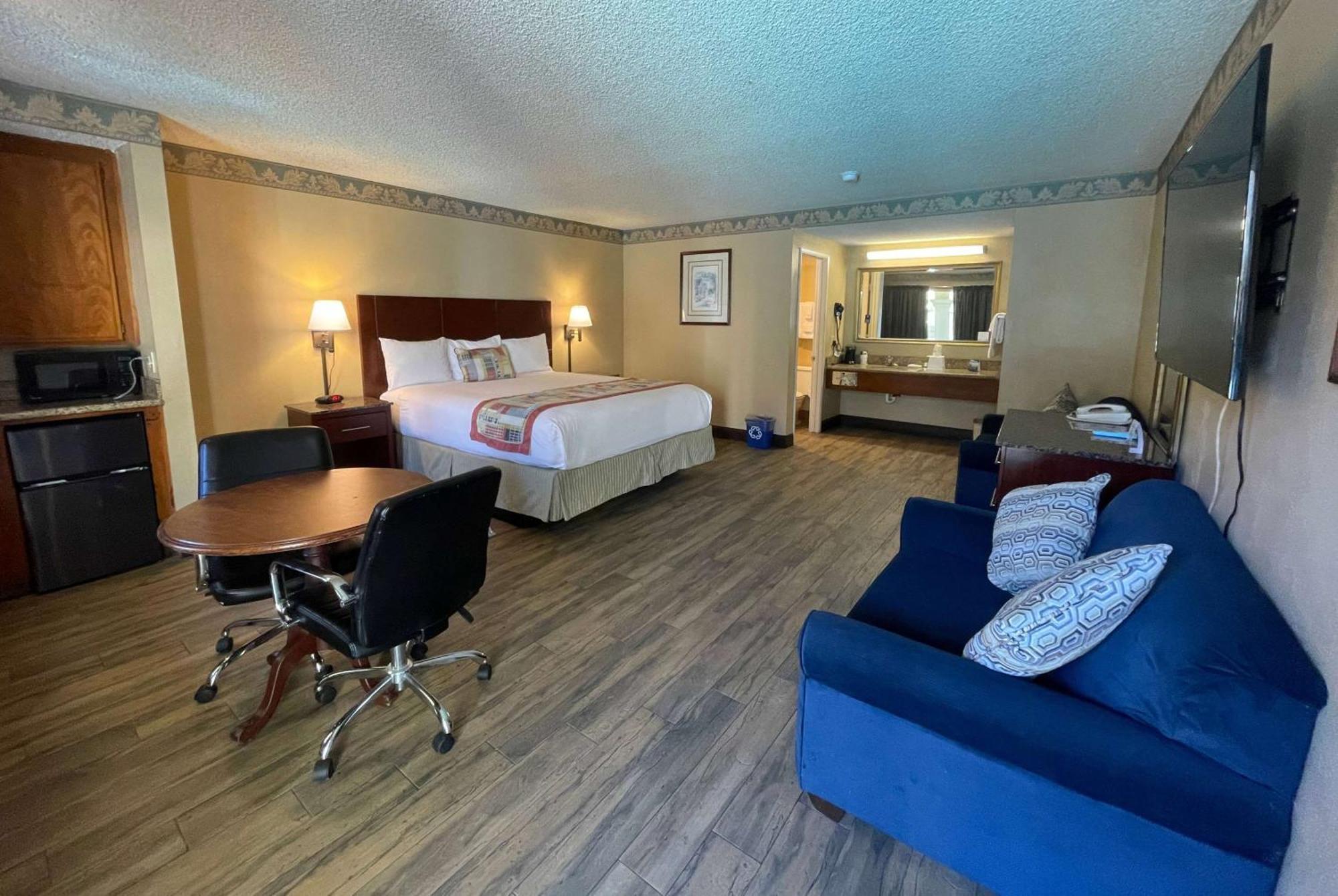 Travelodge By Wyndham Costa Mesa Newport Beach Hacienda Buitenkant foto